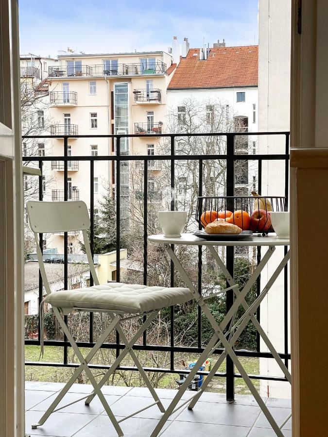 Friendly Apartments In Прага Экстерьер фото