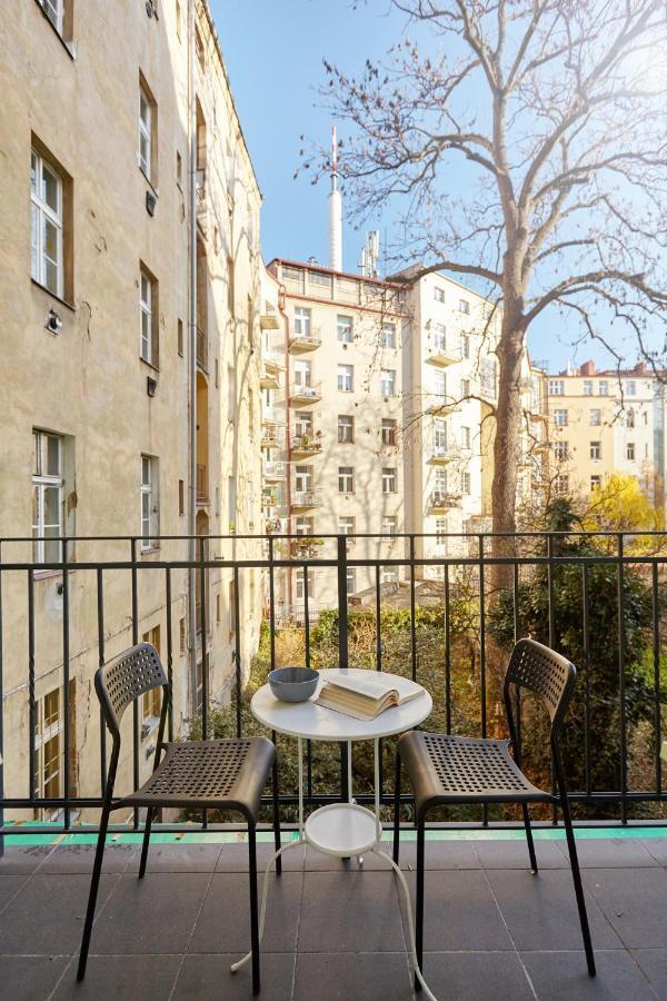 Friendly Apartments In Прага Экстерьер фото