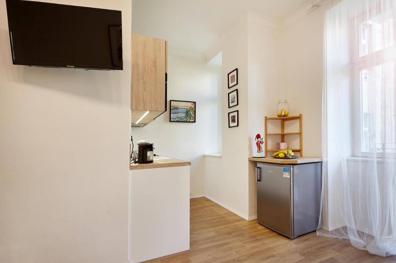 Friendly Apartments In Прага Экстерьер фото