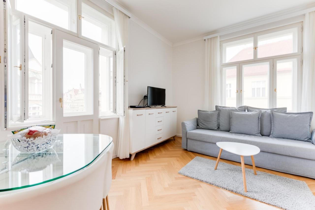 Friendly Apartments In Прага Экстерьер фото