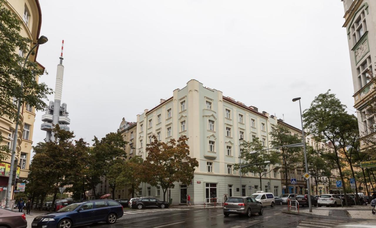 Friendly Apartments In Прага Экстерьер фото