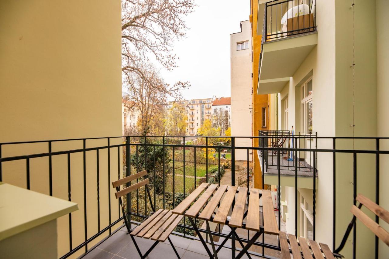Friendly Apartments In Прага Экстерьер фото