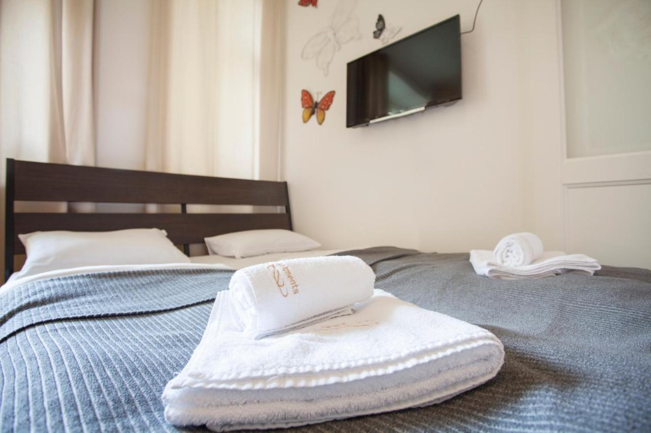 Friendly Apartments In Прага Экстерьер фото